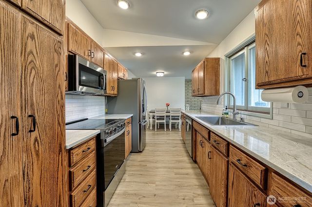 2875 Tom Road, Everson, WA 98247
