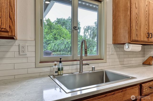 2875 Tom Road, Everson, WA 98247