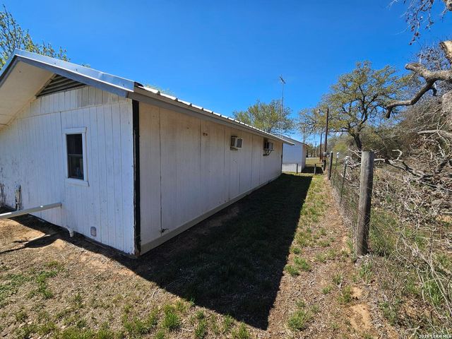 4821 Fm 467, Seguin, TX 78155