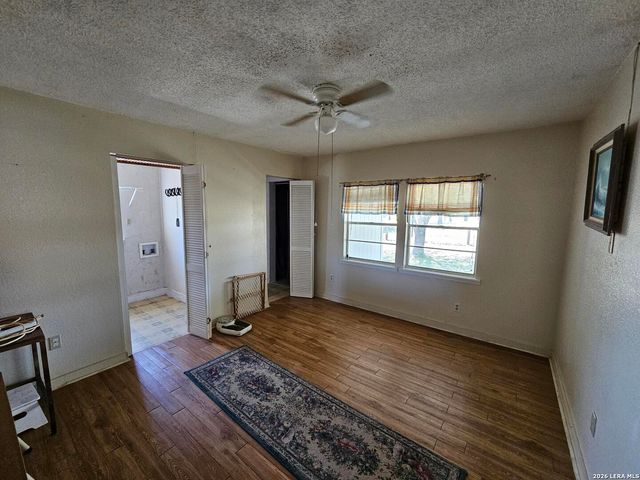 4821 Fm 467, Seguin, TX 78155