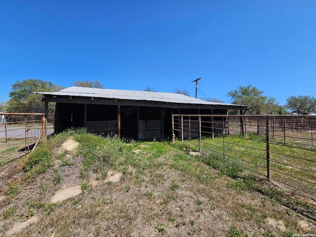 4821 Fm 467, Seguin, TX 78155