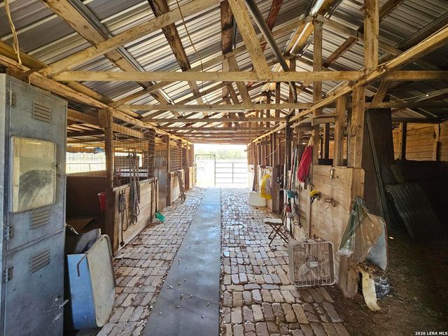 4821 Fm 467, Seguin, TX 78155