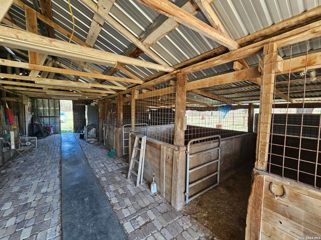 4821 Fm 467, Seguin, TX 78155