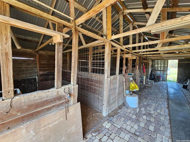 4821 Fm 467, Seguin, TX 78155