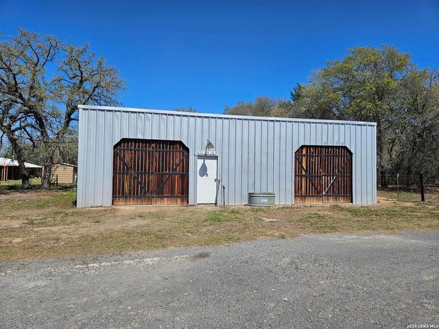 4821 Fm 467, Seguin, TX 78155