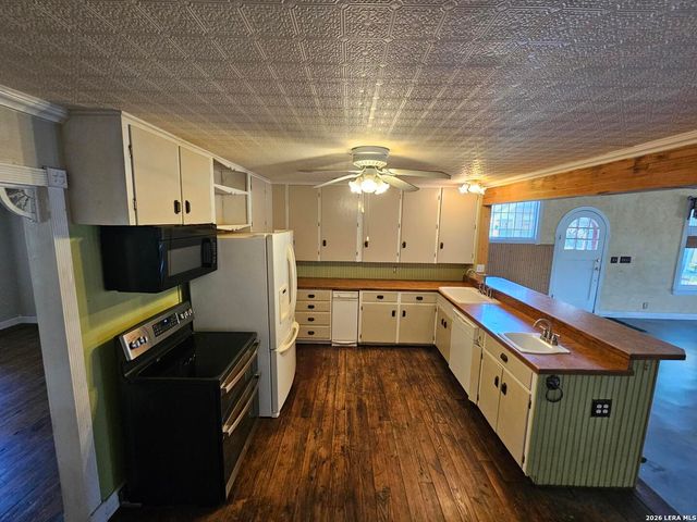 4821 Fm 467, Seguin, TX 78155