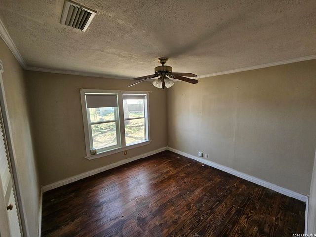 4821 Fm 467, Seguin, TX 78155