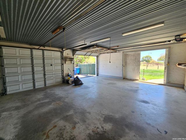 4821 Fm 467, Seguin, TX 78155