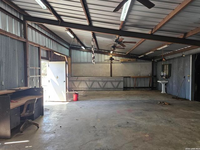 4821 Fm 467, Seguin, TX 78155