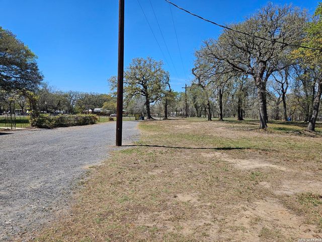 4821 Fm 467, Seguin, TX 78155