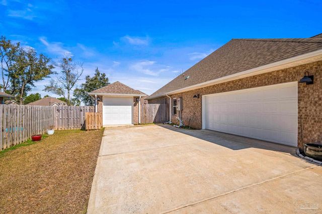 4168 Equestrian Blvd, Pace, FL 32571