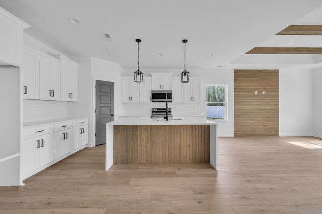 608 Carter Reid Ct., Longs, SC 29568