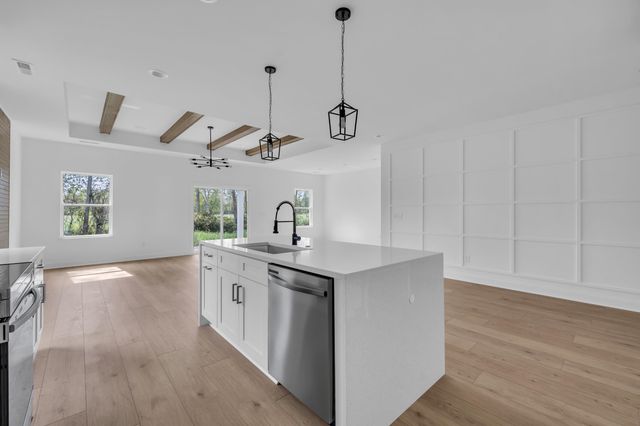 608 Carter Reid Ct., Longs, SC 29568