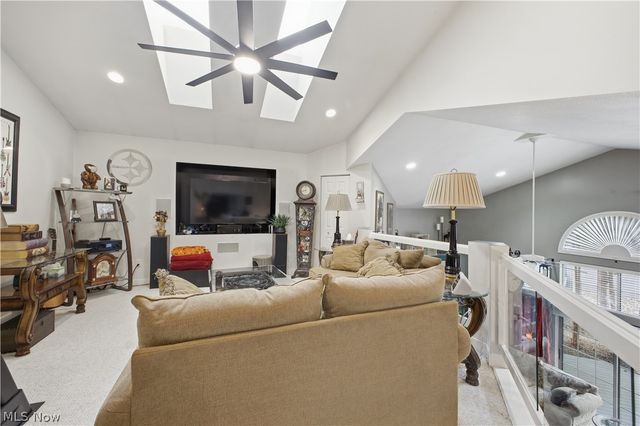 424 N Bayshore Drive 3, Columbiana, OH 44408