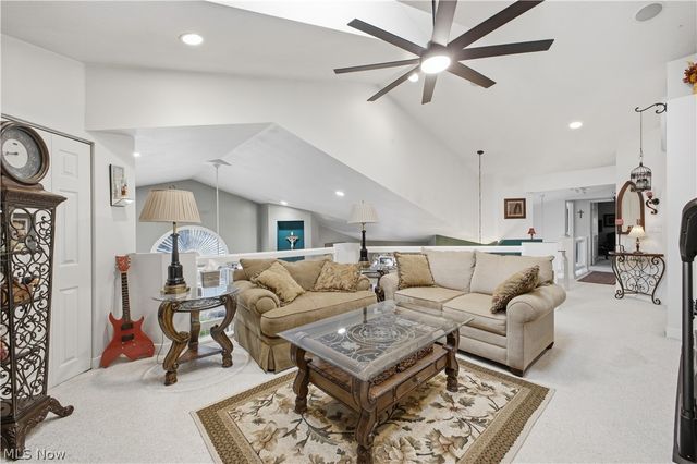 424 N Bayshore Drive 3, Columbiana, OH 44408