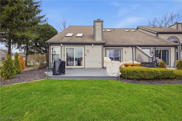 424 N Bayshore Drive 3, Columbiana, OH 44408