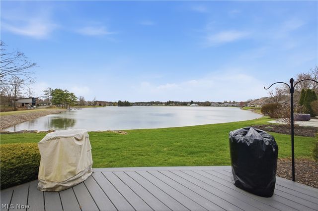 424 N Bayshore Drive 3, Columbiana, OH 44408