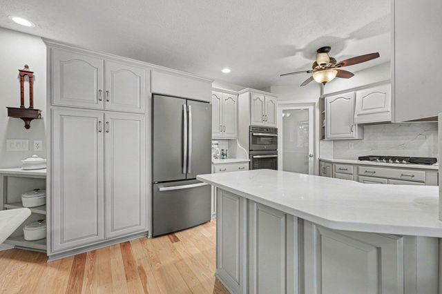185 Amhurst Place, Valparaiso, IN 46385