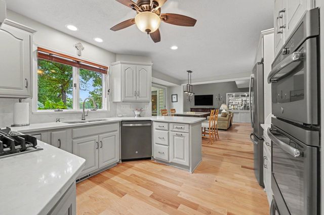185 Amhurst Place, Valparaiso, IN 46385