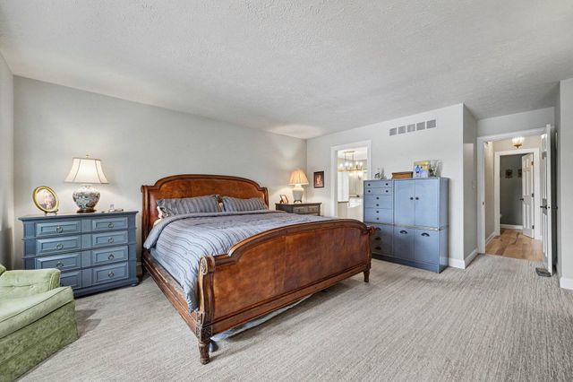 185 Amhurst Place, Valparaiso, IN 46385