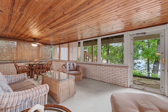 185 Amhurst Place, Valparaiso, IN 46385