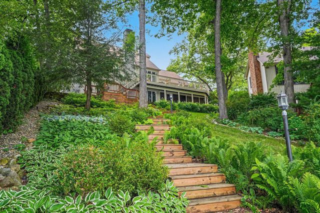 185 Amhurst Place, Valparaiso, IN 46385