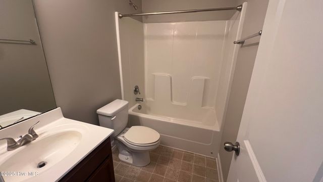 602 Parsley Drive, Hubert, NC 28539