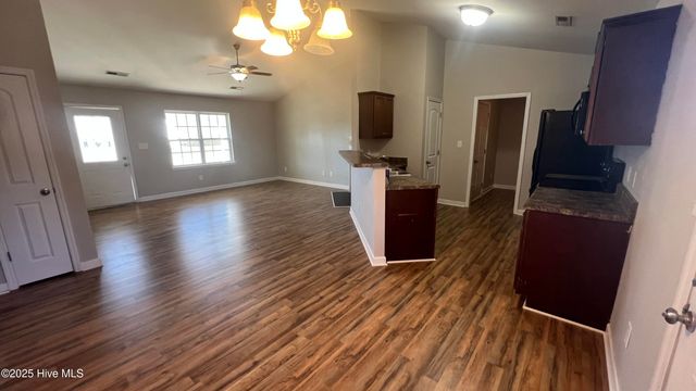 602 Parsley Drive, Hubert, NC 28539