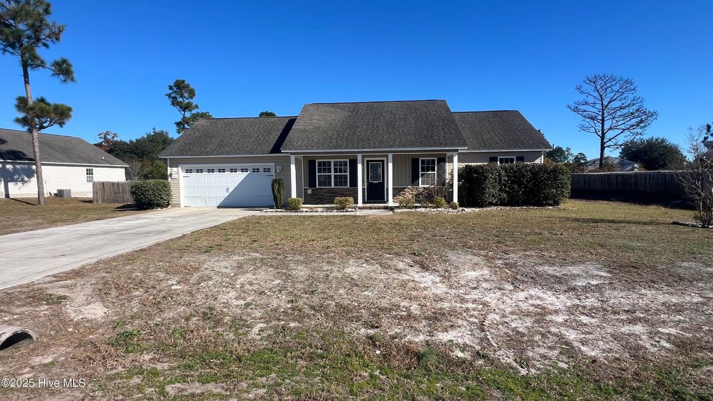 602 Parsley Drive, Hubert, NC 28539