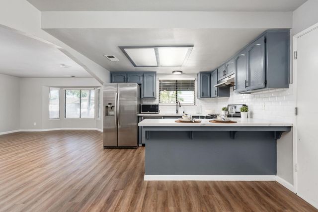 3099 Ezie Avenue, Clovis, CA 93611