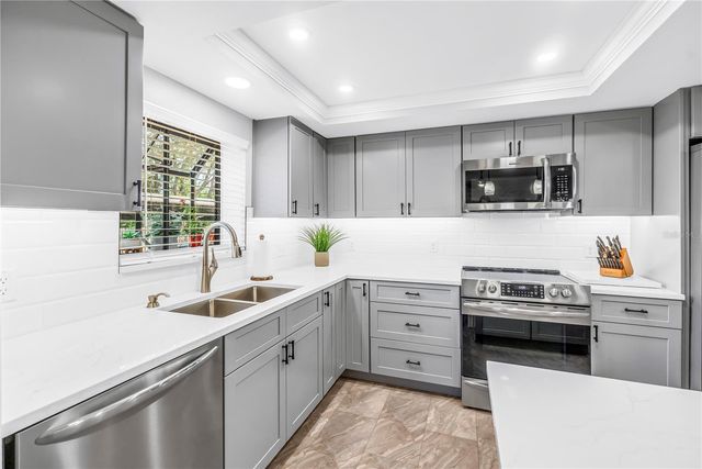 300 S FLORIDA AVENUE 400A, Tarpon Springs, FL 34689