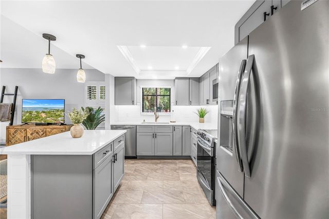 300 S FLORIDA AVENUE 400A, Tarpon Springs, FL 34689