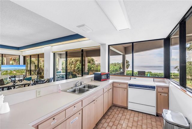 300 S FLORIDA AVENUE 400A, Tarpon Springs, FL 34689