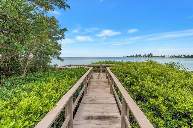 300 S FLORIDA AVENUE 400A, Tarpon Springs, FL 34689