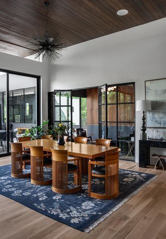 1001 Madrone RD, West Lake Hills, TX 78746