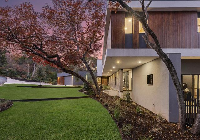 1001 Madrone RD, West Lake Hills, TX 78746