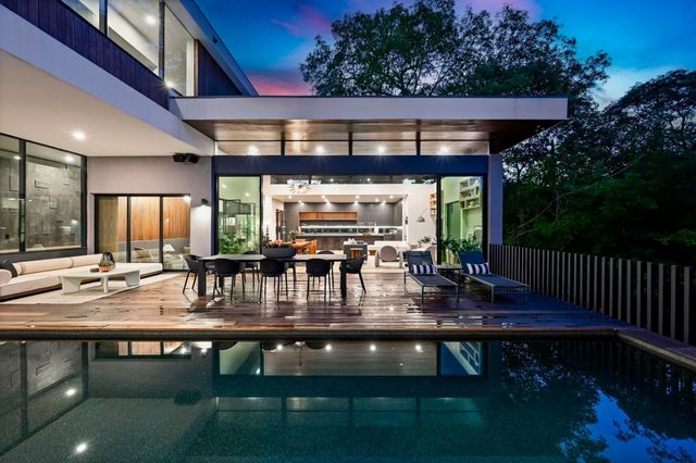 1001 Madrone RD, West Lake Hills, TX 78746