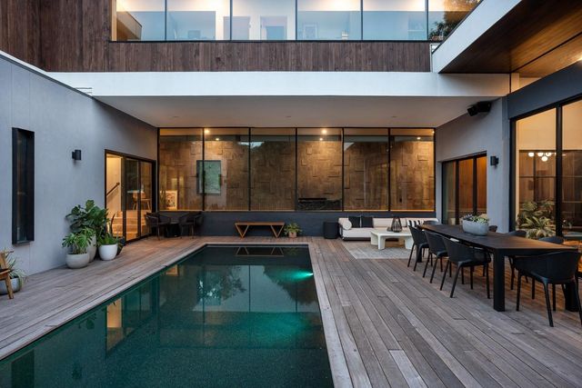 1001 Madrone RD, West Lake Hills, TX 78746