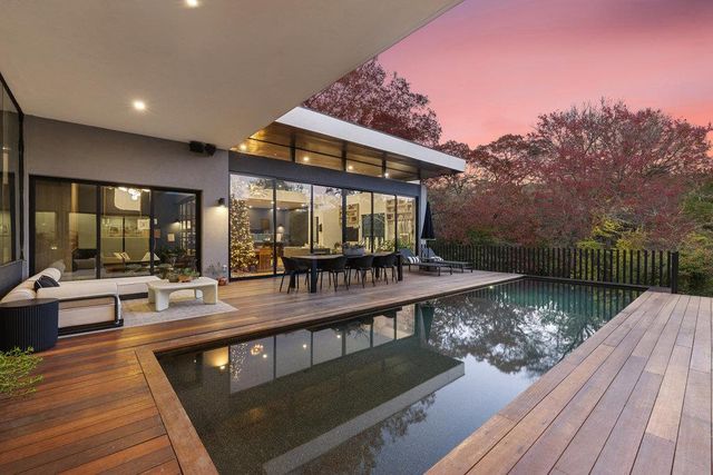 1001 Madrone RD, West Lake Hills, TX 78746