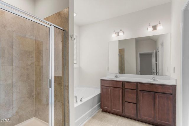 831 Royal Oak Lane, Mebane, NC 27302