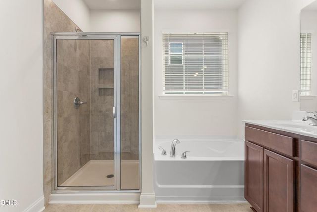 831 Royal Oak Lane, Mebane, NC 27302