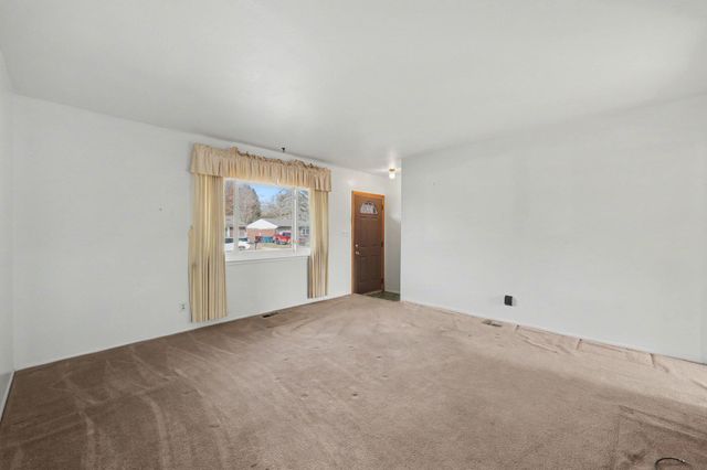 502 Larkspur Street, Ann Arbor, MI 48105