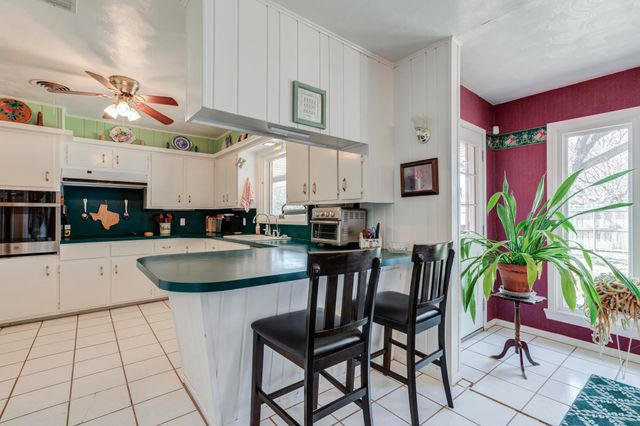 1901 Avenue R, Tahoka, TX 79373