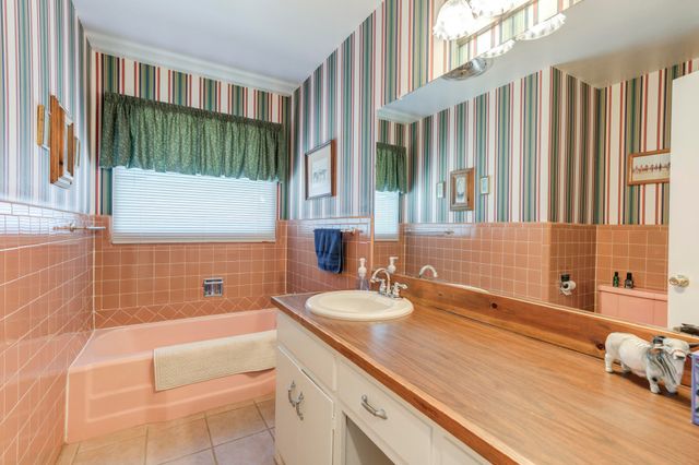 1901 Avenue R, Tahoka, TX 79373