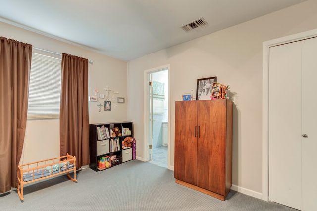 1901 Avenue R, Tahoka, TX 79373