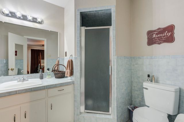 1901 Avenue R, Tahoka, TX 79373