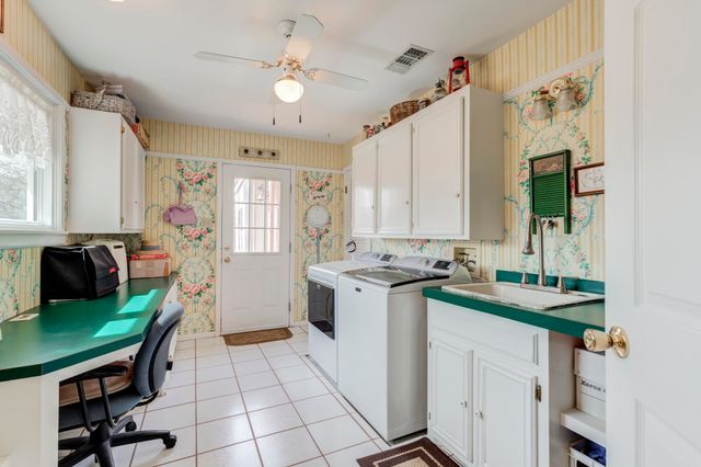 1901 Avenue R, Tahoka, TX 79373