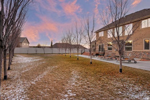514 SUGAR PLUM LN, North Salt Lake, UT 84054