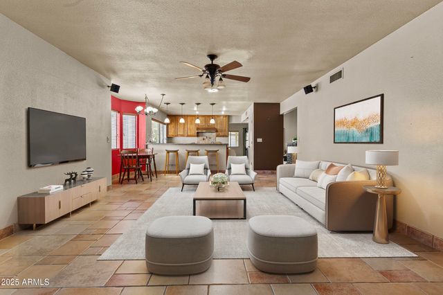 207 W PERSHING Avenue, Phoenix, AZ 85029