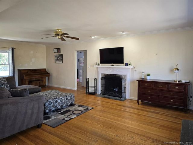 856 Shagbark Drive, Orange, CT 06477